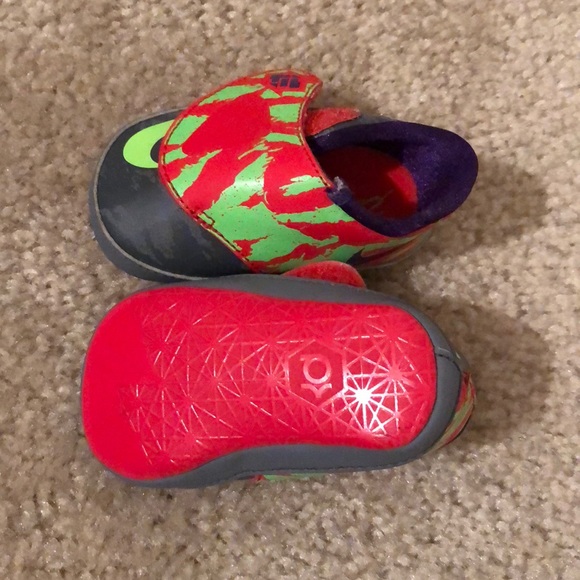 KD Infant Crib Sneaker Bundle - Picture 5 of 6